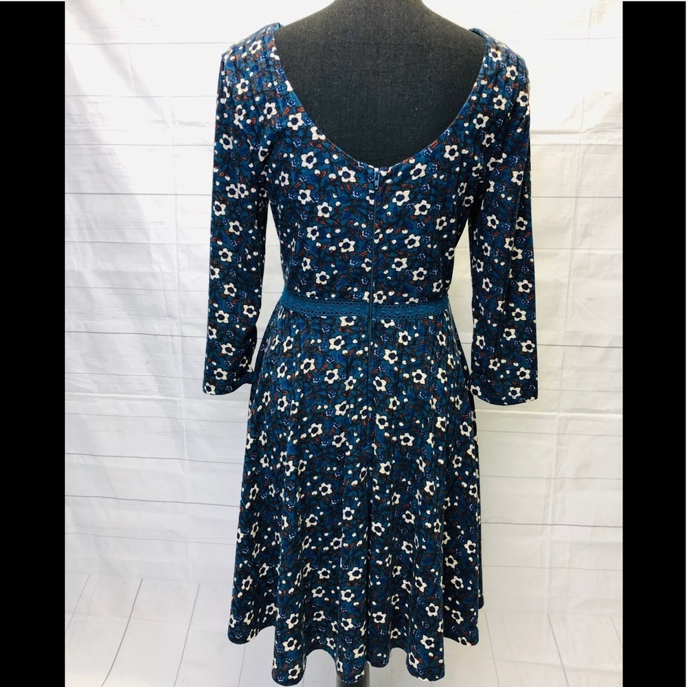 Francesca’s | Women’s Flower Print Dress - Picture 3 of 6